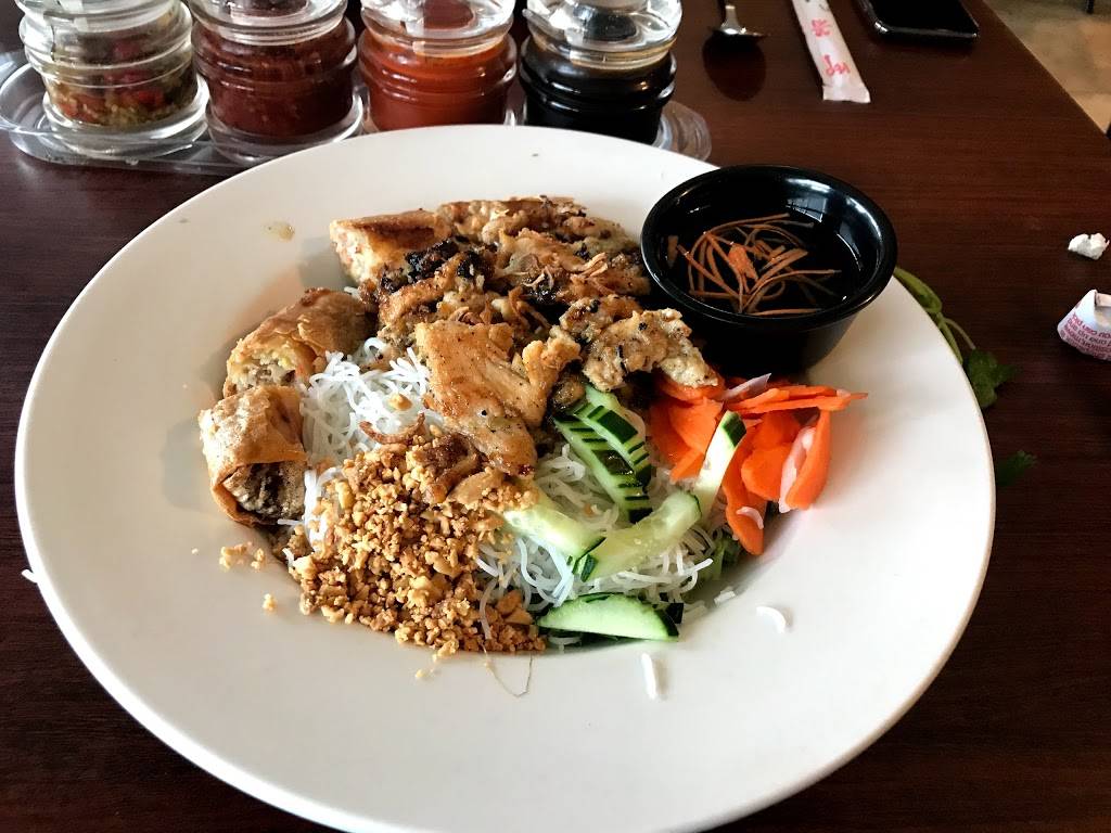 Bamboo Restaurant | restaurant | 245 Lancaster Ave, Malvern, PA 19355, USA | 6102967711 OR +1 610-296-7711