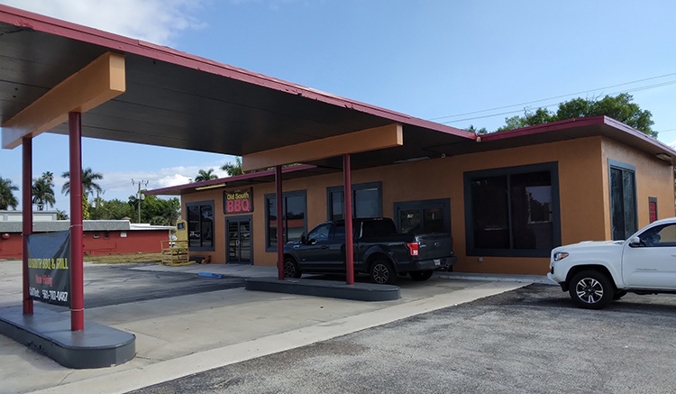 Essie Maes Old South BBQ | restaurant | 498 US-27, Moore Haven, FL 33471, USA | 5617070487 OR +1 561-707-0487