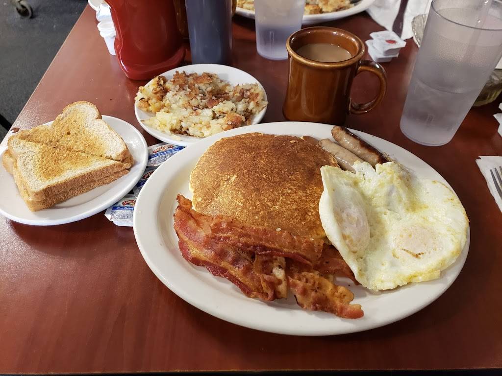 Guss Family Restaurant | restaurant | 4377 State Rd, Cleveland, OH 44109, USA | 2166615967 OR +1 216-661-5967