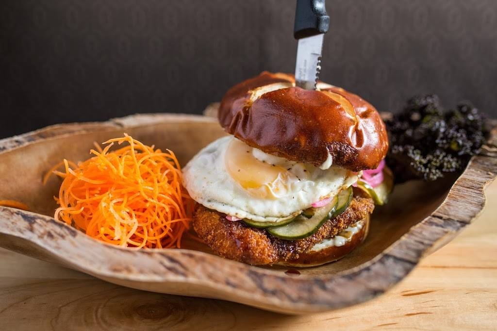 Earths Kitchen | restaurant | 3715 N Halsted St, Chicago, IL 60613, USA | 7736486000 OR +1 773-648-6000