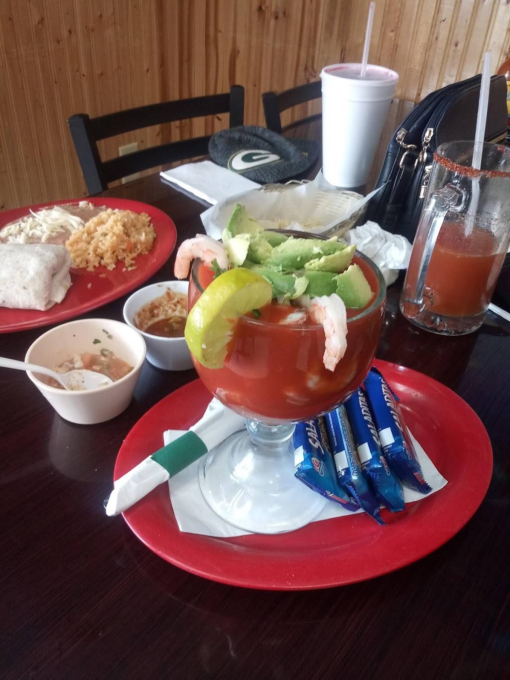 El Tsunami | restaurant | 2222 South 13th Street, Milwaukee, WI 53215, USA | 4142557791 OR +1 414-255-7791