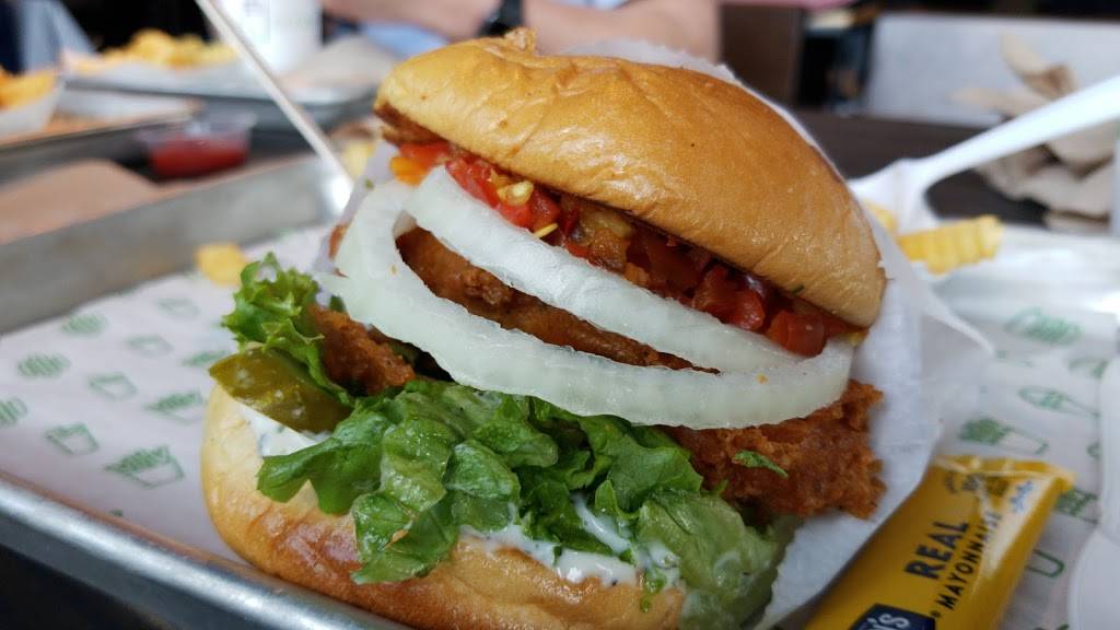 Shake Shack | restaurant | 6781 N MacArthur Blvd, Irving, TX 75039, USA | 4693511002 OR +1 469-351-1002