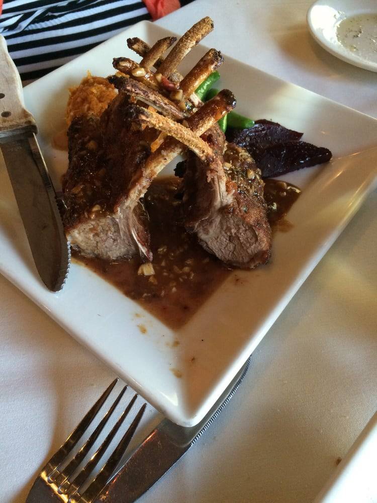 Christines Restaurant | restaurant | 385 Oxford Valley Rd, Yardley, PA 19067, USA | 2153692930 OR +1 215-369-2930