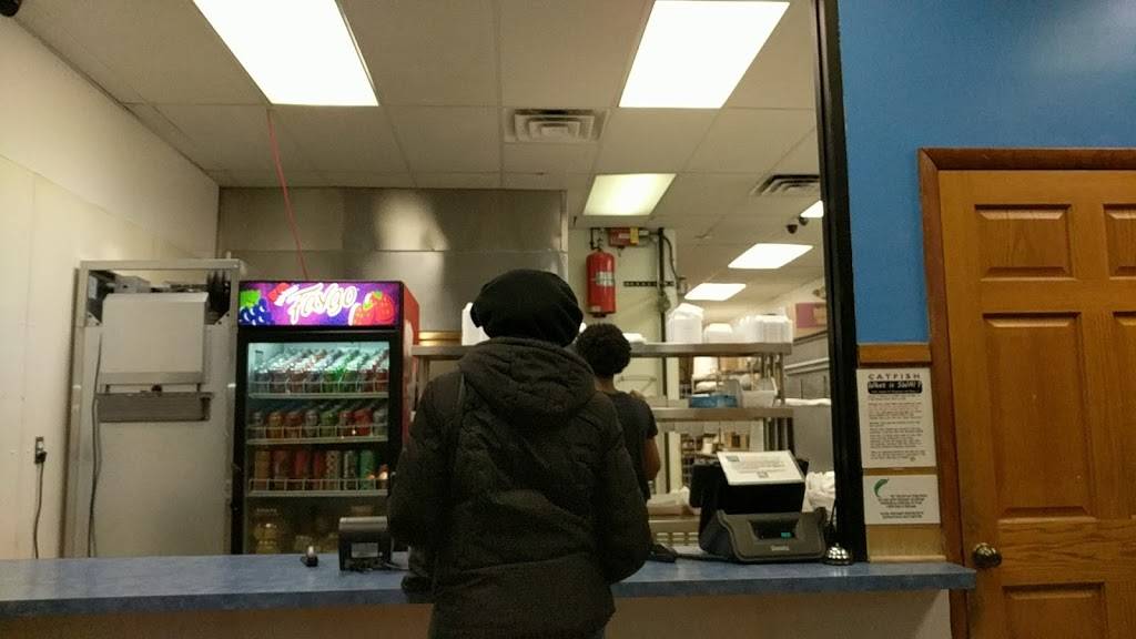 Detroit Shrimp & Fish | restaurant | 30780 Southfield Rd, Southfield, MI 48076, USA | 2485948888 OR +1 248-594-8888