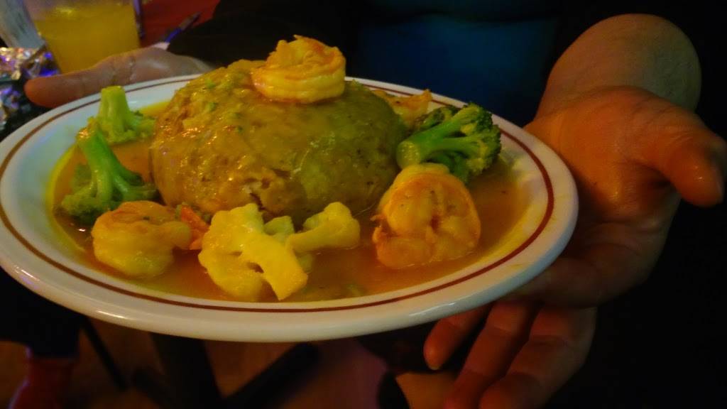 Rincon Criollo | restaurant | 15 Union St, Lynn, MA 01902, USA | 7815981040 OR +1 781-598-1040