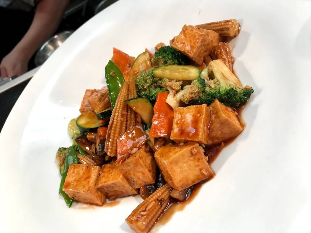 HERE Asian Cuisine (Flower Mound) | restaurant | 1050 Flower Mound Rd #110, Flower Mound, TX 75028, USA | 9724105800 OR +1 972-410-5800