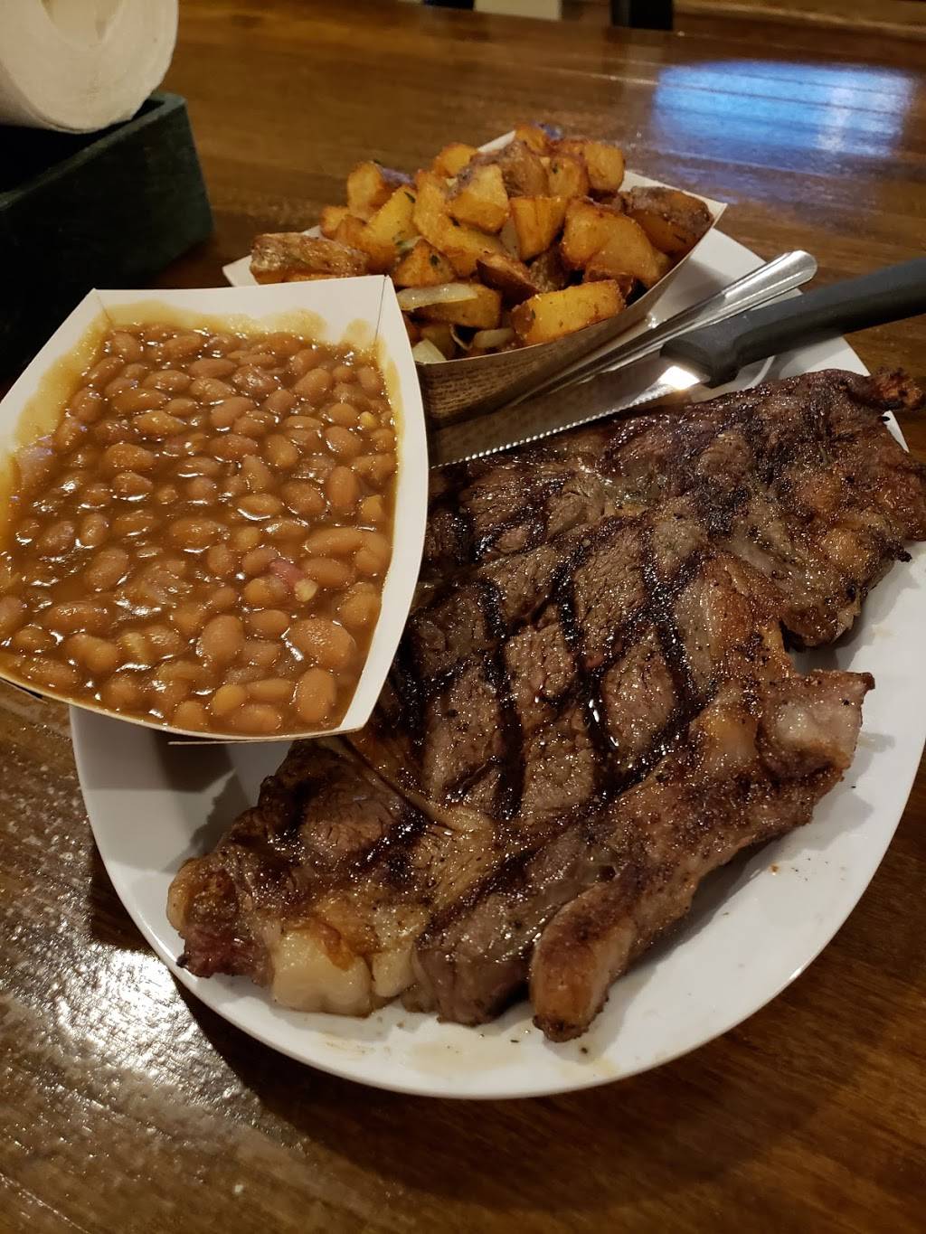 Smoked to the Bone | restaurant | 309 N Front St, Iuka, IL 62849, USA | 6183234115 OR +1 618-323-4115