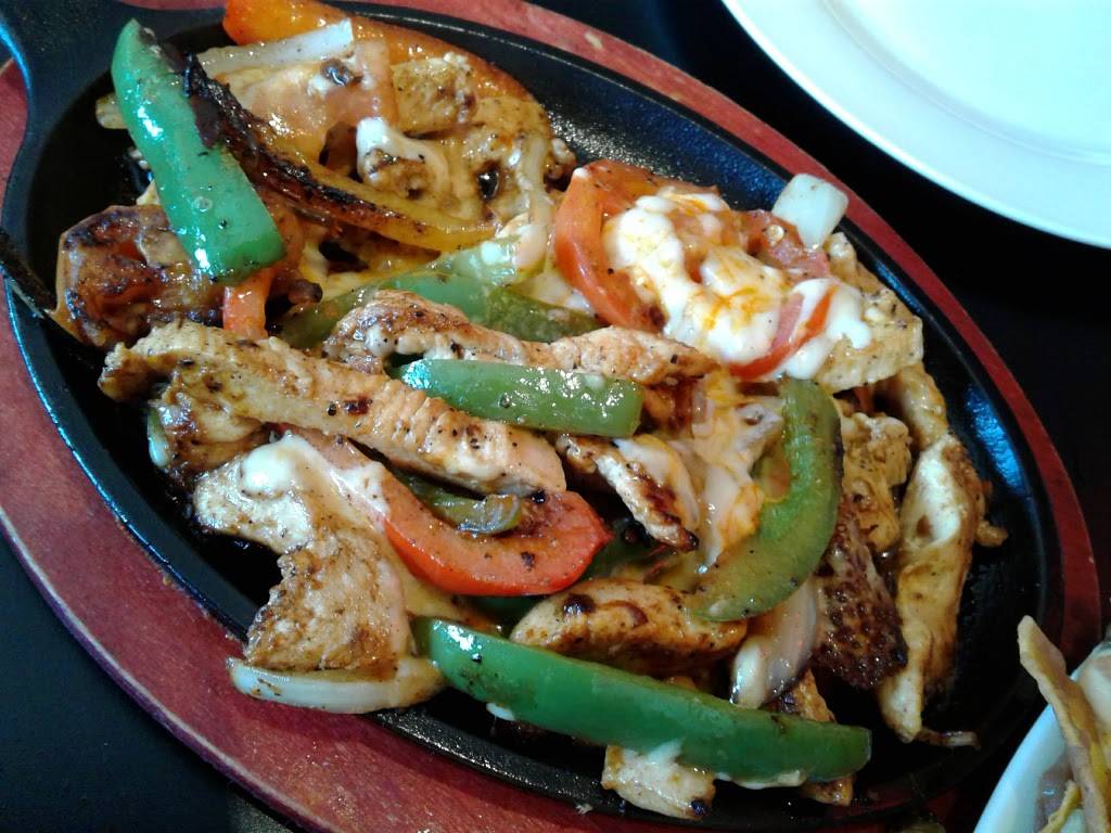 Señor Lopez Restaurant | restaurant | 7146 Michigan Ave, Detroit, MI 48210, USA | 3135510685 OR +1 313-551-0685