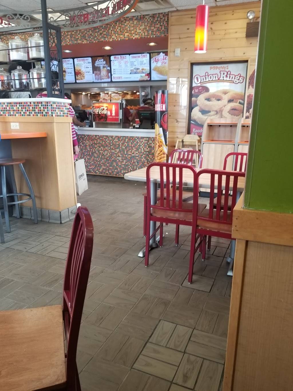 Popeyes Louisiana Kitchen | restaurant | 1949 W Fullerton Ave, Chicago, IL 60614, USA | 7732354545 OR +1 773-235-4545