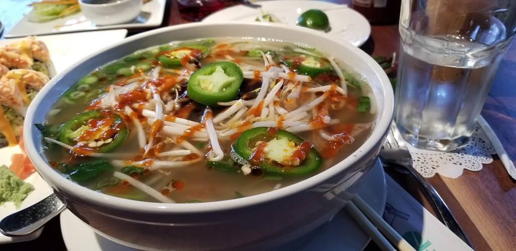 Q88 Pho & Sushi | restaurant | 7020 Huntley Rd #1, Carpentersville, IL 60110, USA | 2242932800 OR +1 224-293-2800
