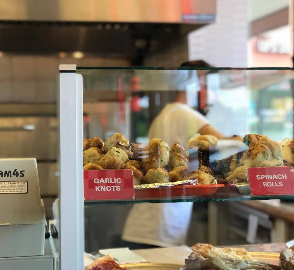 Anna Marias Pizzeria | restaurant | 104 NC-54, Carrboro, NC 27510, USA | 9199291877 OR +1 919-929-1877