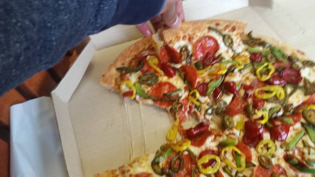 Pizza Hut | restaurant | 2829 Edson Ave, Bronx, NY 10469, USA | 7183200126 OR +1 718-320-0126