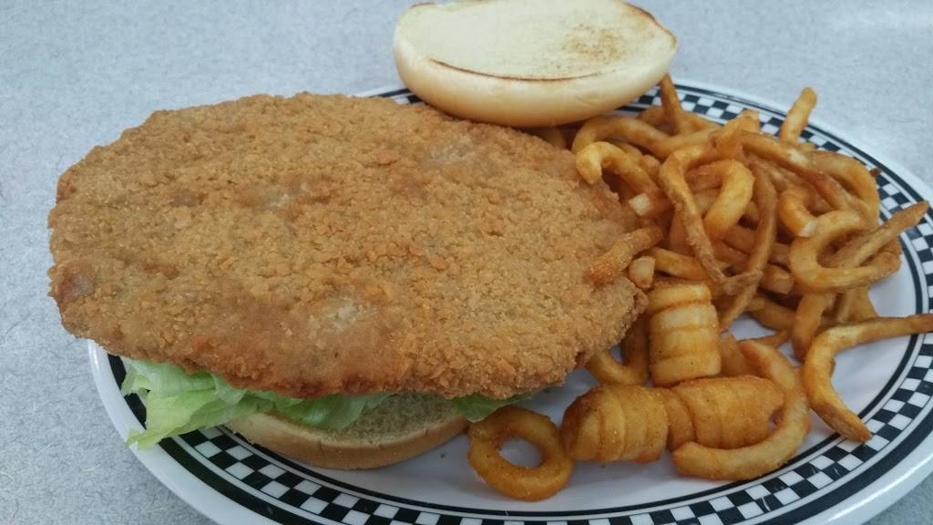 The 50s Diner | restaurant | 4700 N University St, Peoria, IL 61614, USA | 3096926300 OR +1 309-692-6300