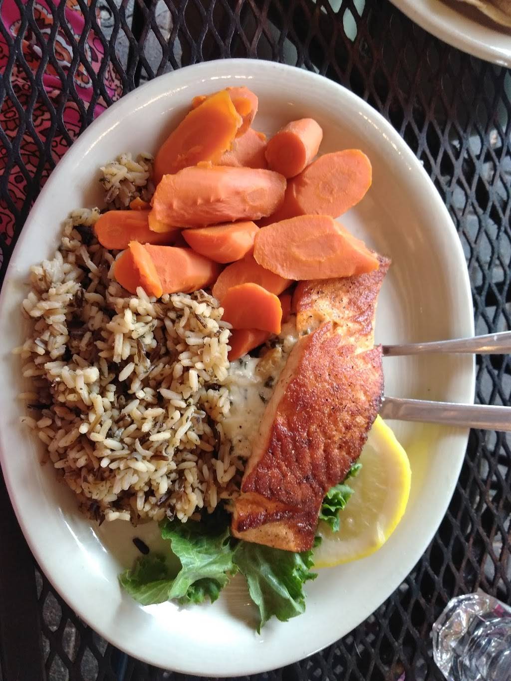 Sidetrack Bar and Grill | restaurant | 56 E Cross St, Ypsilanti, MI 48198, USA | 7344831035 OR +1 734-483-1035