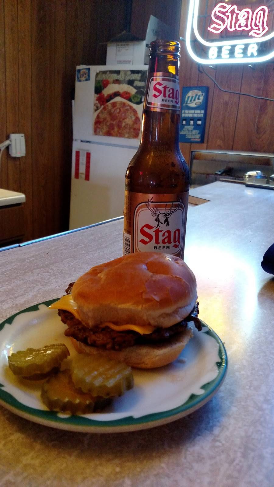 Daves West End | restaurant | 7160 IL-15, St Libory, IL 62282, USA | 6187684280 OR +1 618-768-4280