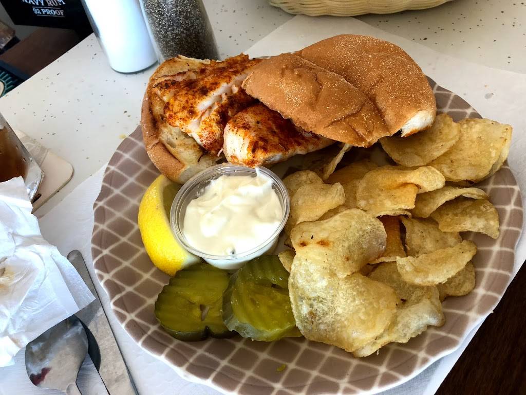 Newport Shores Restaurant | restaurant | 407 E Jackson St, Port Washington, WI 53074, USA | 2622846838 OR +1 262-284-6838