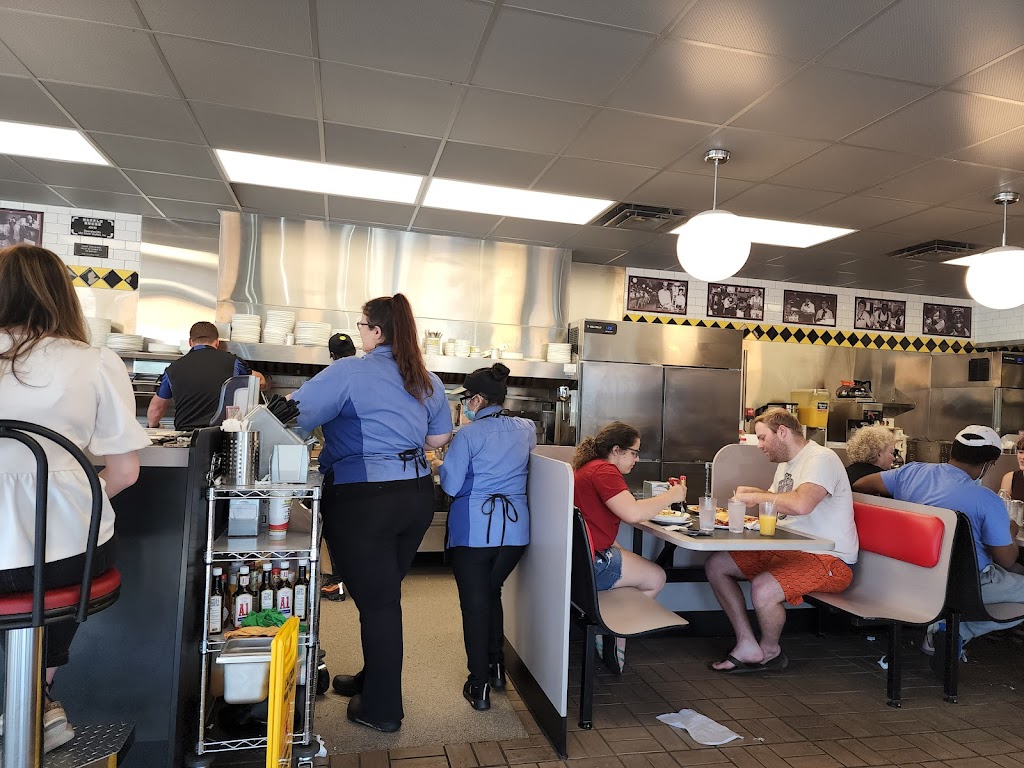 Waffle House | meal takeaway | 11636 us hwy 70, Arlington, TN 38002, USA | 9012901456 OR +1 901-290-1456