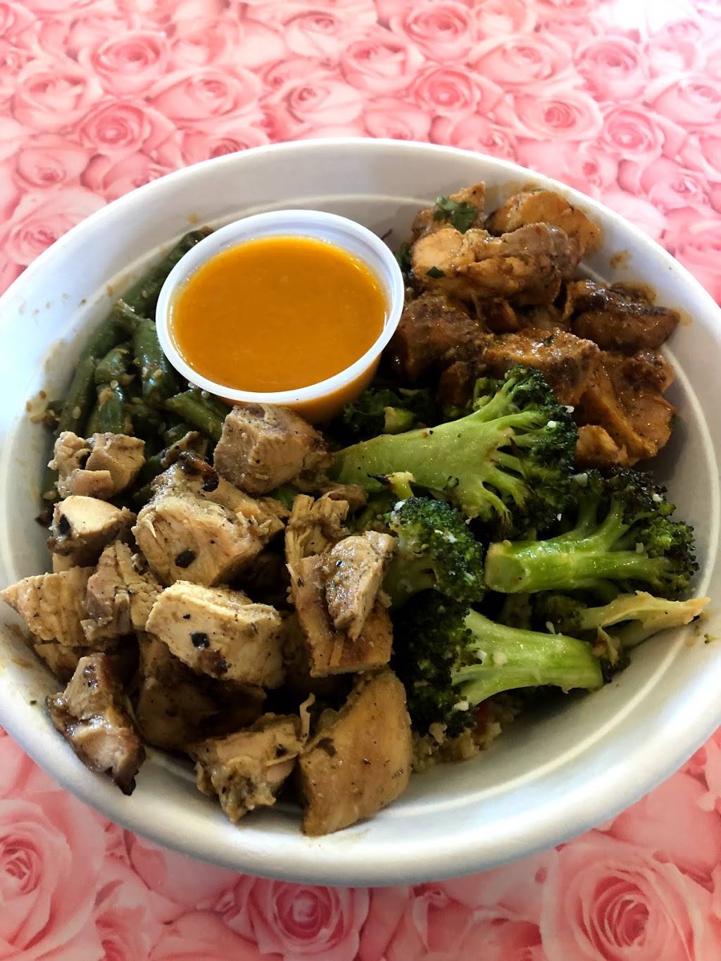 Fresh Kitchen | restaurant | 2853 S University Dr, Davie, FL 33328, USA | 9546593131 OR +1 954-659-3131