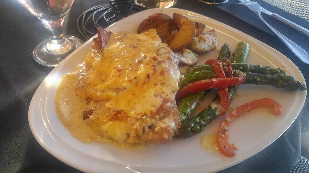 la Cucina Ristorante | restaurant | 5547 Hazeldean Rd, Stittsville, ON K2S 0P5, Canada | 6138361811 OR +1 613-836-1811