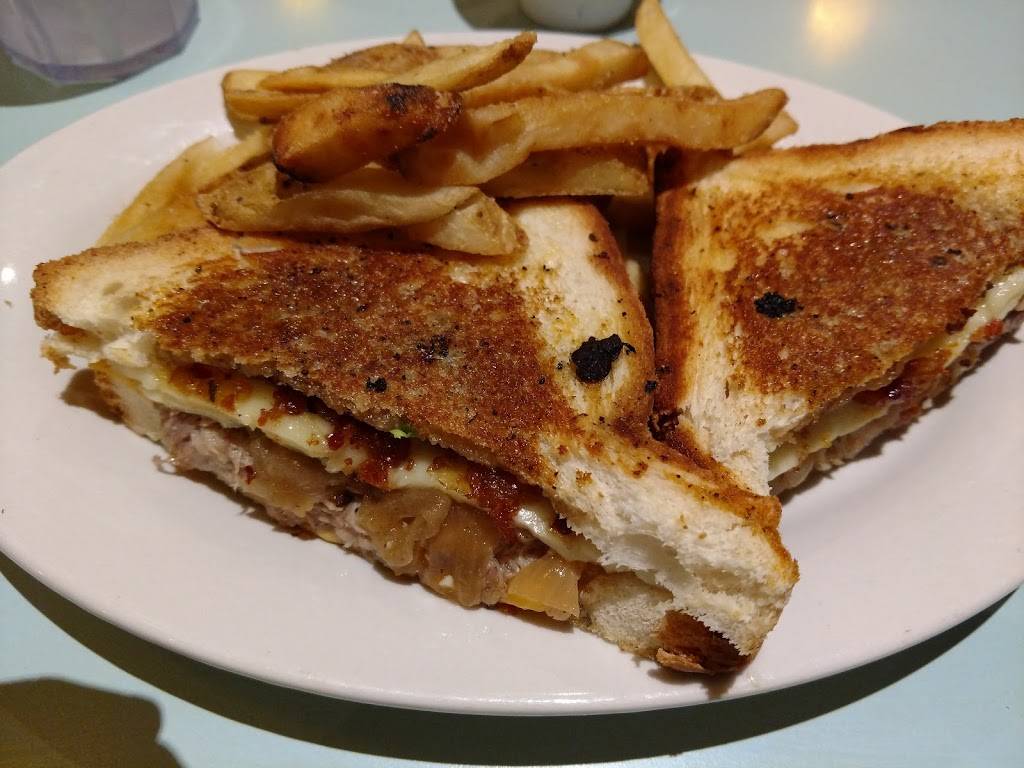 Lucilles American Cafe | restaurant | 2250 Weston Rd, Weston, FL 33326, USA | 9543849007 OR +1 954-384-9007