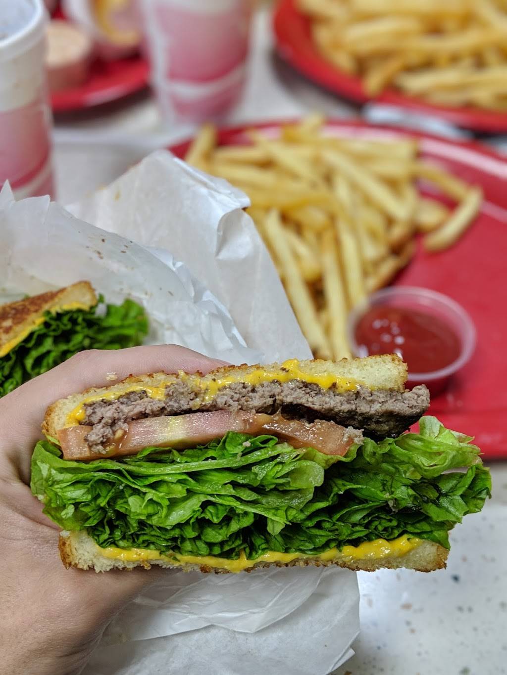 Chriss Burgers | restaurant | 13737 Amar Rd, La Puente, CA 91746, USA | 6263385258 OR +1 626-338-5258