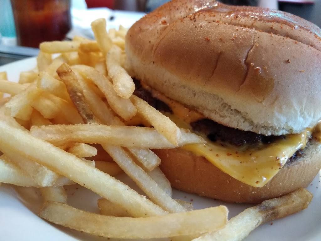 Steak n Shake | restaurant | 1940 94th Court, Vero Beach, FL 32966, USA | 7727940095 OR +1 772-794-0095