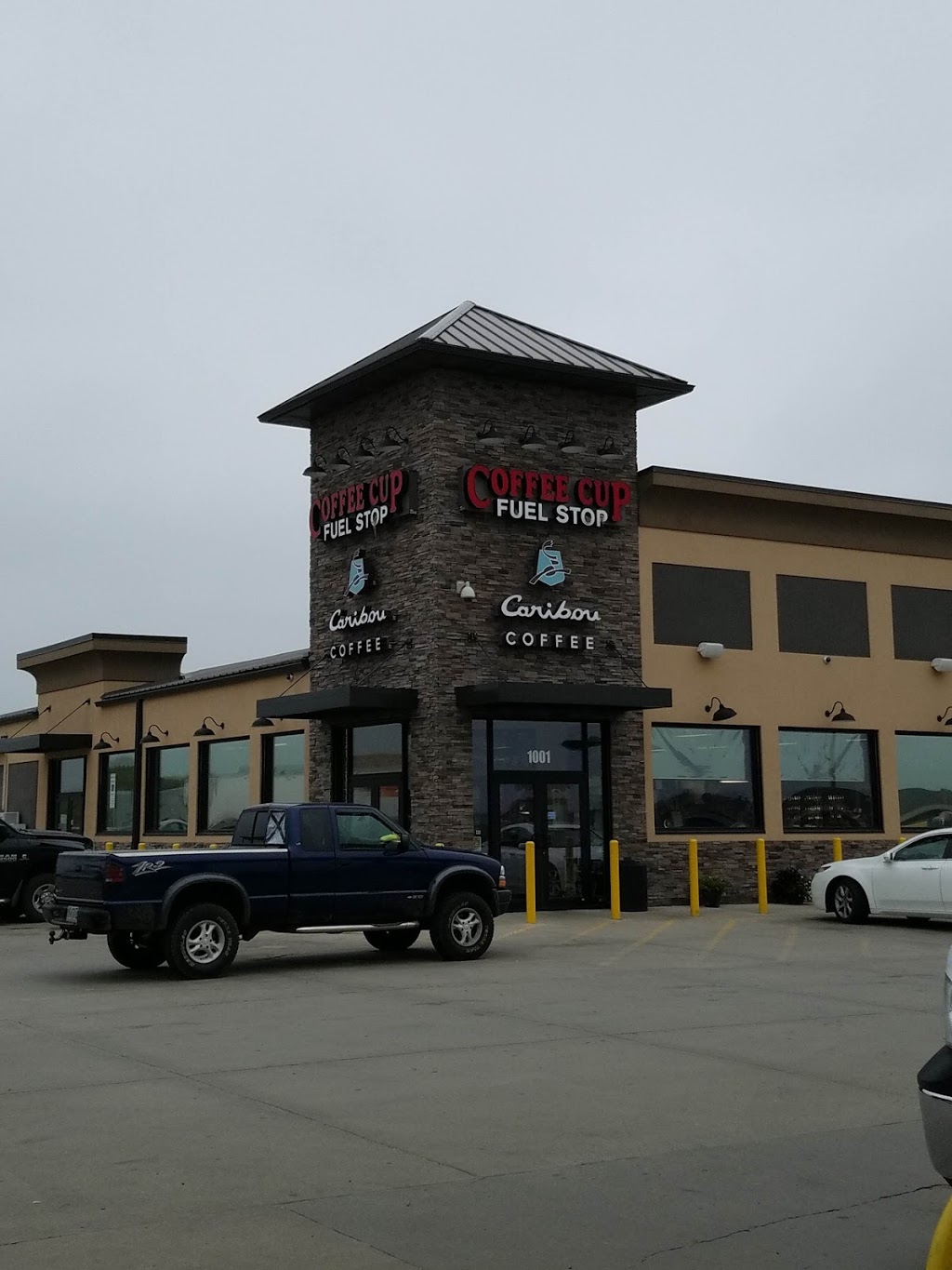 Caribou Coffee | cafe | 1001 S Western Ave, Hartford, SD 57033, USA | 6055284622 OR +1 605-528-4622