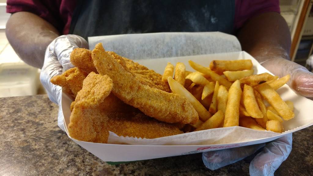 Harolds Chicken Shack | restaurant | 6690 Broadway, Merrillville, IN 46410, USA | 2194556188 OR +1 219-455-6188