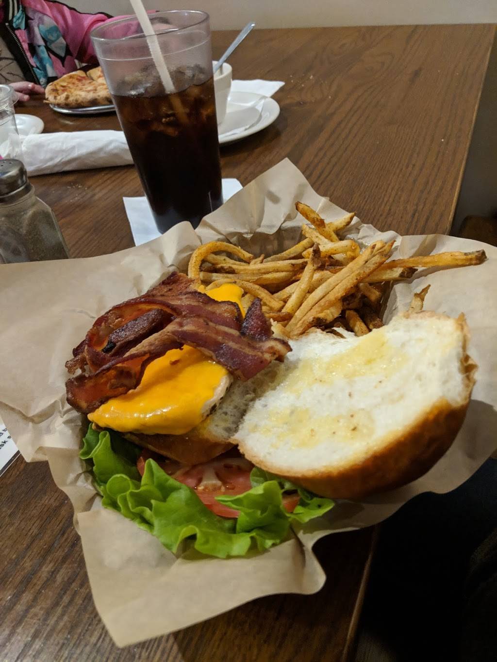 Brickyard Dining Co | restaurant | 140 Commercial Ave SE, New Philadelphia, OH 44663, USA | 2348014519 OR +1 234-801-4519