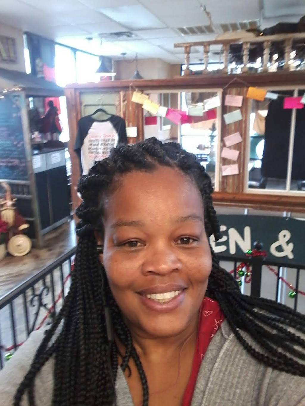 Southern Chicks Cafe & Daiquiris | restaurant | 1630 Hospital Rd, New Roads, LA 70760, USA | 2256185683 OR +1 225-618-5683