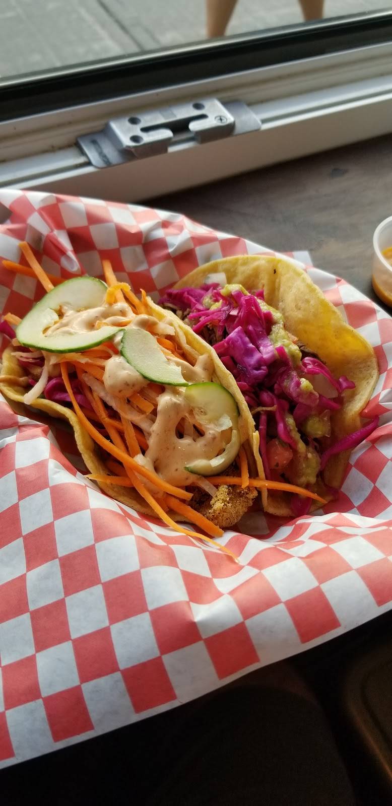 Clandestina | restaurant | 2107 Yonge St, Toronto, ON M4S 2A4, Canada | 6478778226 OR +1 647-877-8226