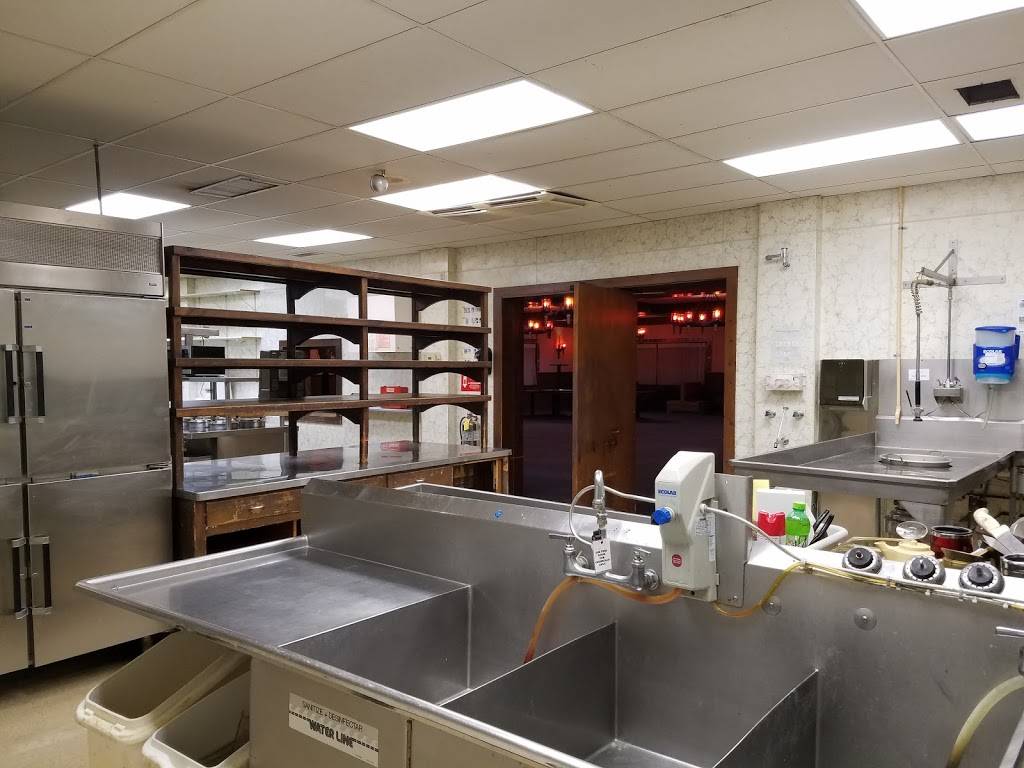 Target Bluff German Haus | cafe | 208 US 12/16, Camp Douglas, WI 54618, USA | 6084874674 OR +1 608-487-4674