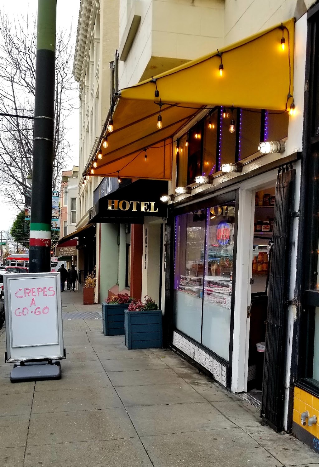 Crepes A Go Go | restaurant | 522 Columbus Ave, San Francisco, CA 94133, USA | 4157570260 OR +1 415-757-0260