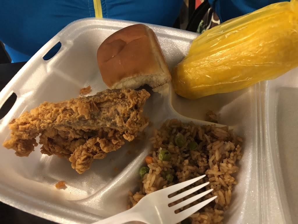 Lucis Chicken & Rice | restaurant | 414 E Main St, Grand Prairie, TX 75050, USA | 9722621688 OR +1 972-262-1688