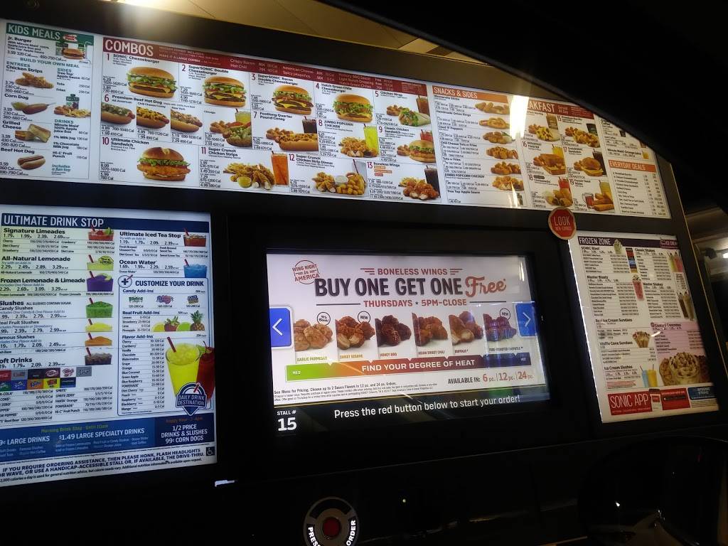 Sonic Drive-In | restaurant | 2960 W Wheatland Rd, Dallas, TX 75237, USA | 9727094677 OR +1 972-709-4677