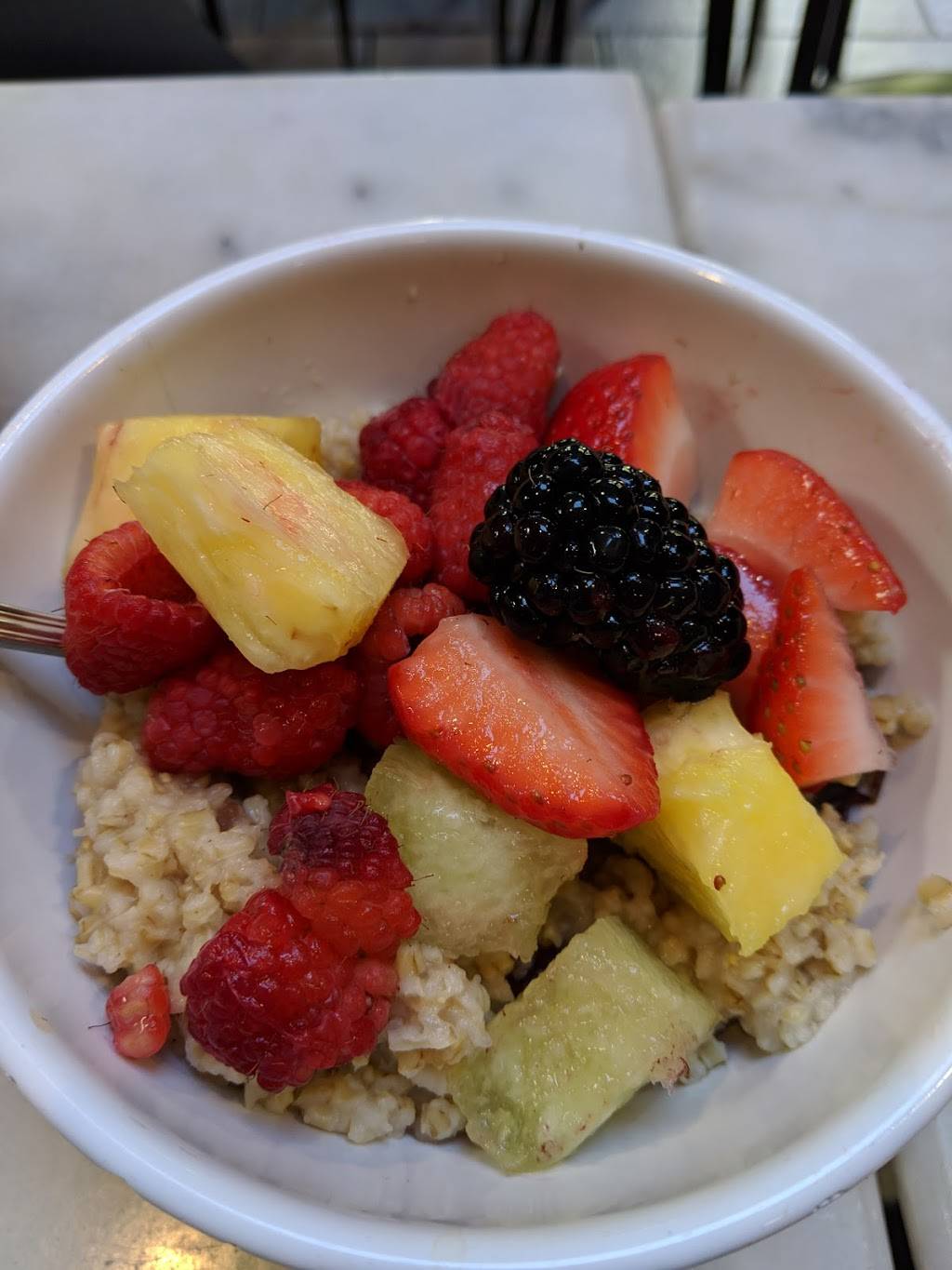 Le Bon Café | cafe | 210 2nd St SE, Washington, DC 20003, USA | 2025477200 OR +1 202-547-7200