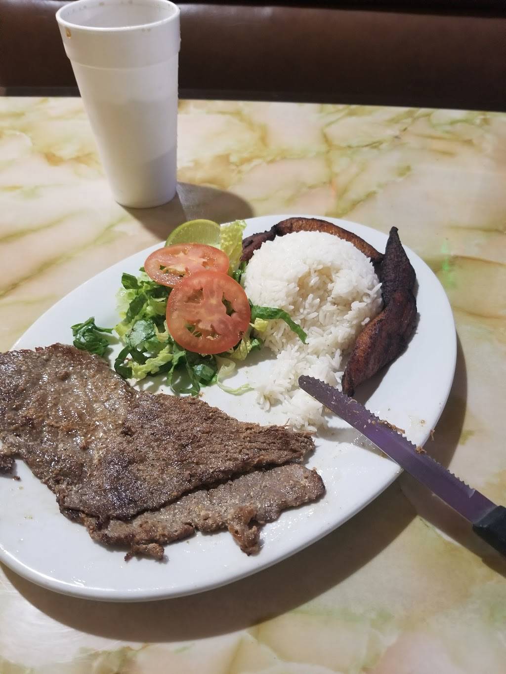 Hebers Cuban Cafe East Orlando | cafe | 587 S Chickasaw Trail, Orlando, FL 32825, USA | 4077572901 OR +1 407-757-2901