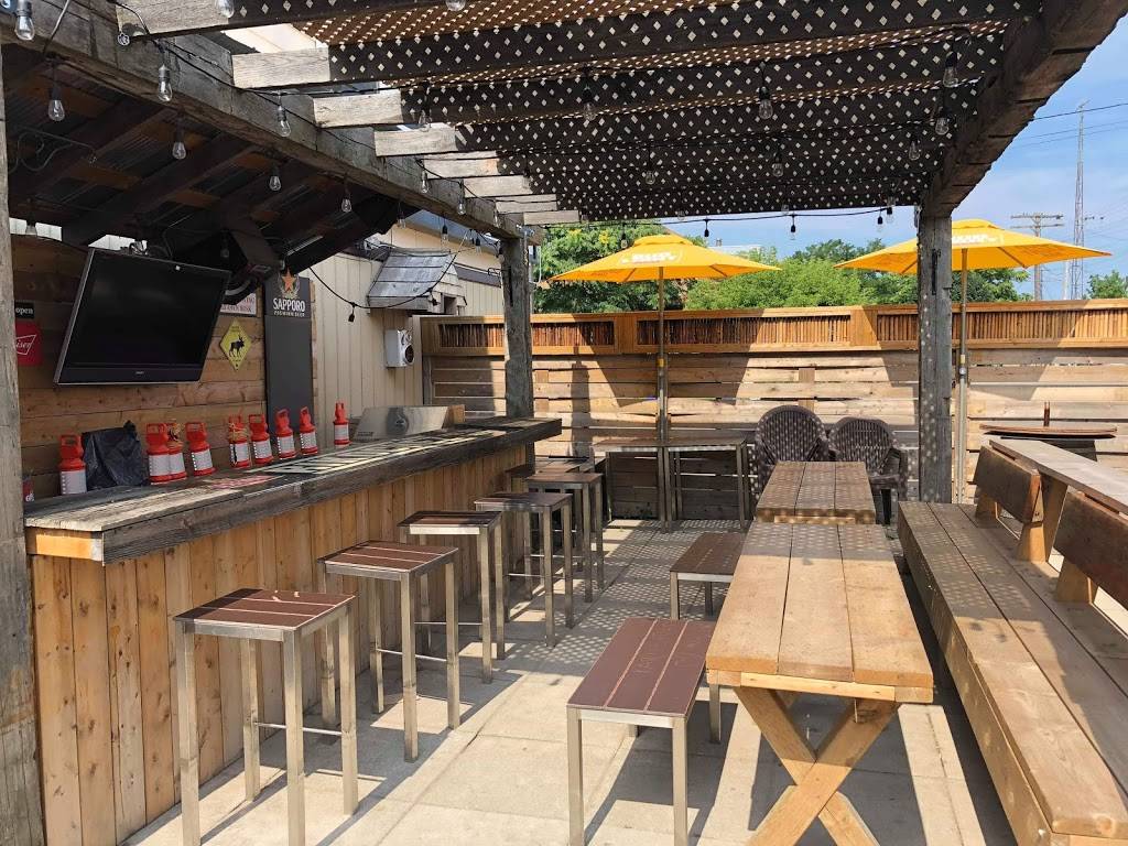 Rikochez Pub & Eatery | restaurant | 54 Ontario St, Grimsby, ON L3M 3H3, Canada | 2892357474 OR +1 289-235-7474