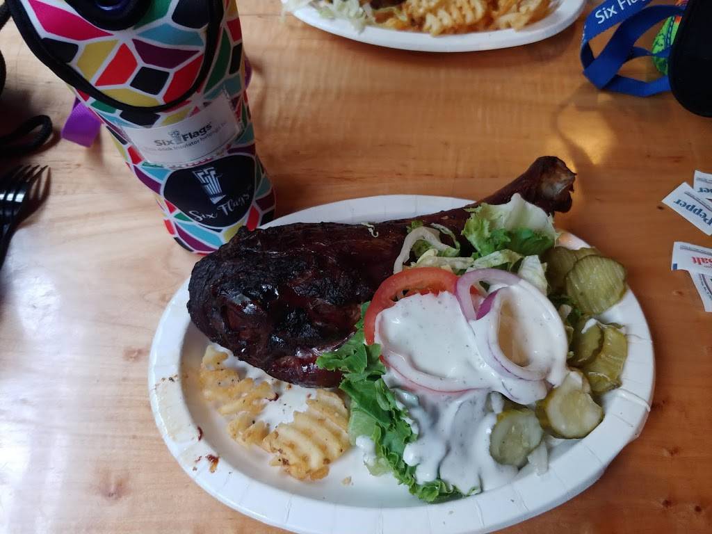JBs Smokehouse Barbeque | restaurant | I-30, Arlington, TX 76011, USA | 8176408900 OR +1 817-640-8900
