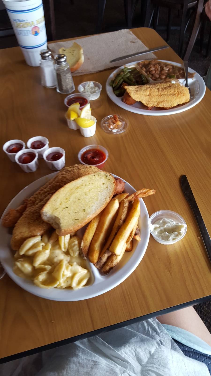 Laguna Madre Seafood Company | restaurant | 10614 Westover Hills Blvd, San Antonio, TX 78251, USA | 2103699079 OR +1 210-369-9079