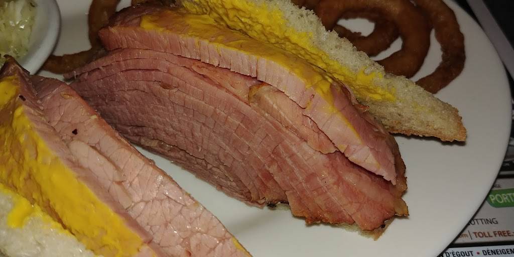 Lexus Resto-Bar | restaurant | 210 Centrum Blvd, Orléans, ON K1E 3V7, Canada | 6138307282 OR +1 613-830-7282