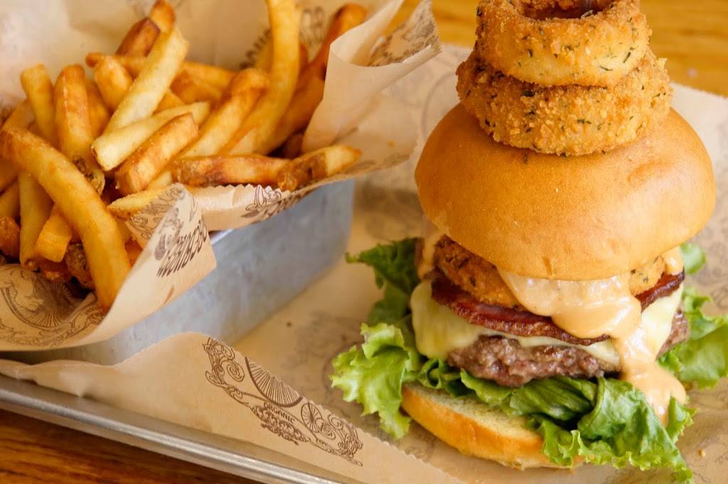 Bareburger | restaurant | Bareburger Park Slope, 170 7th Ave, Brooklyn, NY 11215, USA | 7187682273 OR +1 718-768-2273