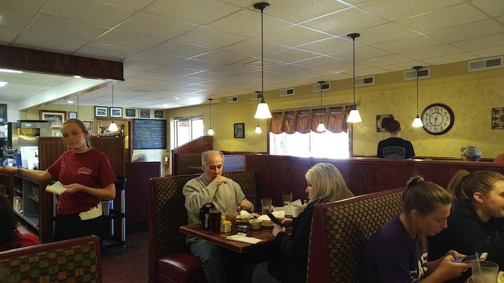 Cagneys Kitchen Midway | restaurant | 11464 Old U.S. Hwy 52, Winston-Salem, NC 27107, USA | 3367641480 OR +1 336-764-1480