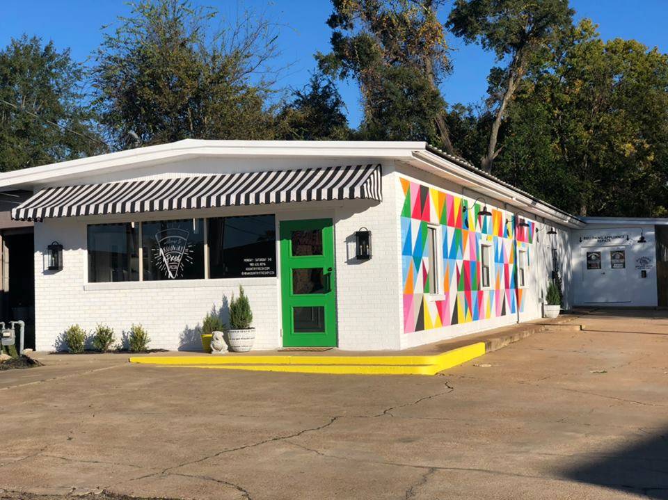 Kountry Fresh Pizza | meal takeaway | 636 W Panola St, Carthage, TX 75633, USA | 9036310246 OR +1 903-631-0246