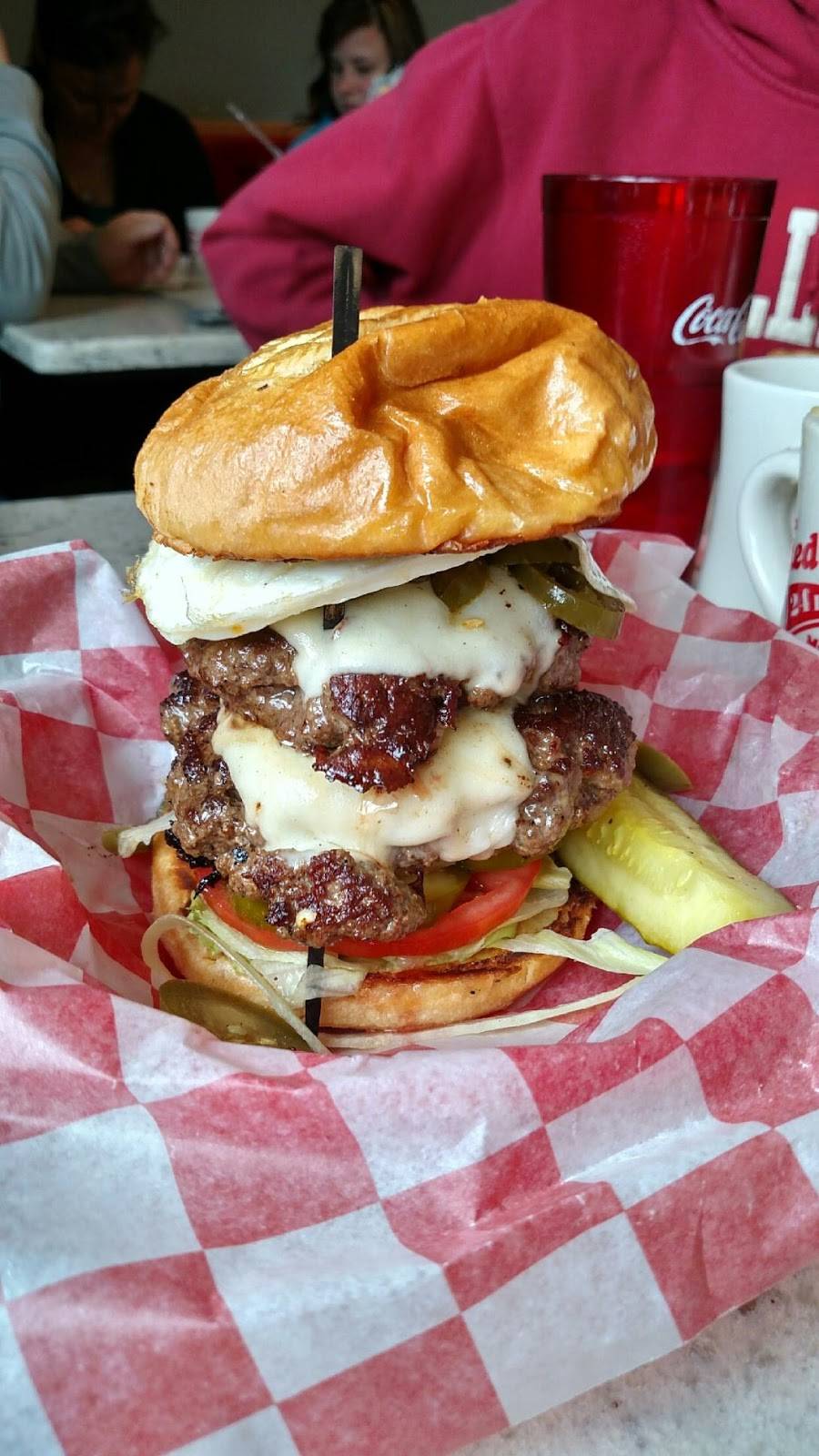 Red Arrow Diner | cafe | 61 Lowell St, Manchester, NH 03101, USA | 6036261118 OR +1 603-626-1118