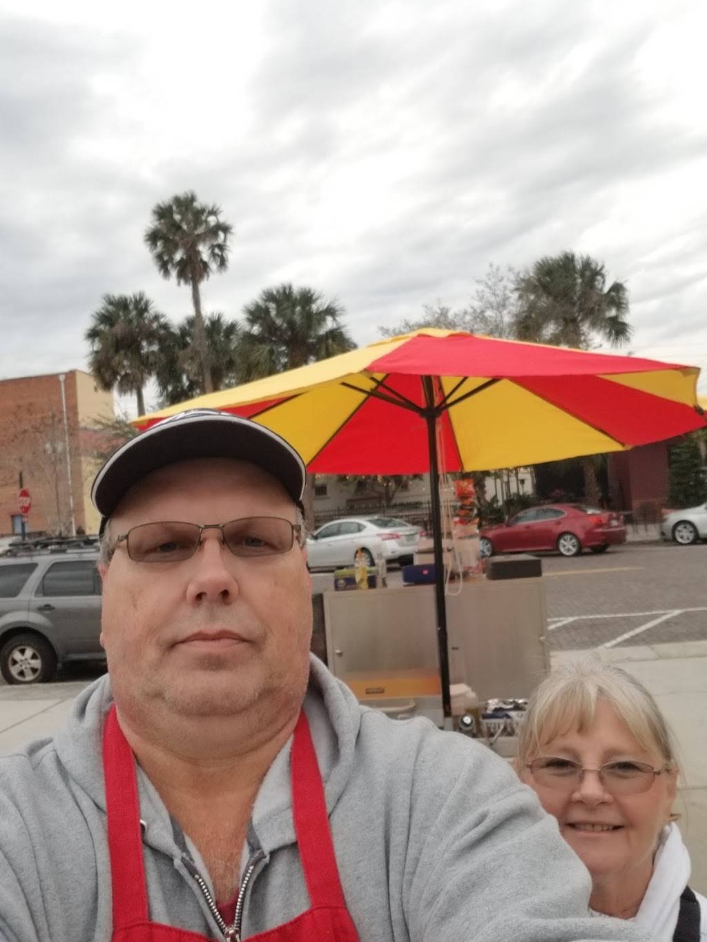 Pee Wees Rockin Dogs | meal takeaway | 2859 Holster Way, Orlando, FL 32822, USA | 4079562338 OR +1 407-956-2338