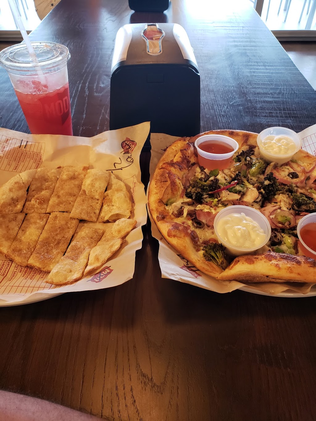 MOD Pizza | restaurant | 3980 Airport Blvd A2, Mobile, AL 36608, USA | 2513806365 OR +1 251-380-6365
