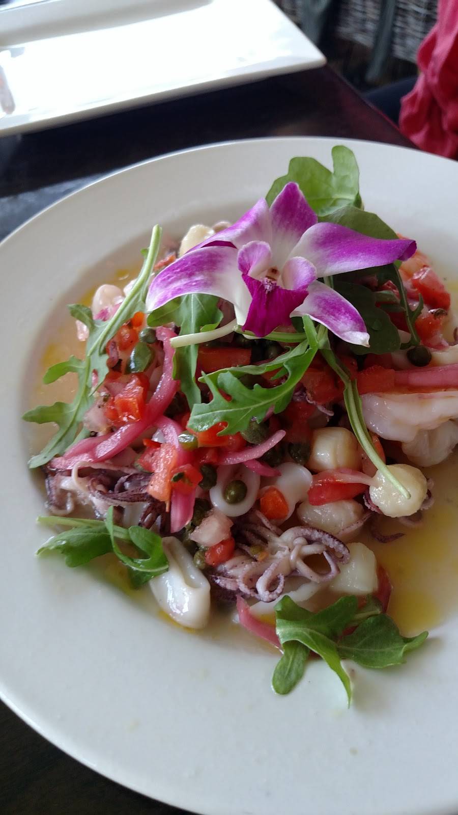 Port City Club | restaurant | 18665 Harborside Dr, Cornelius, NC 28031, USA | 7047651565 OR +1 704-765-1565