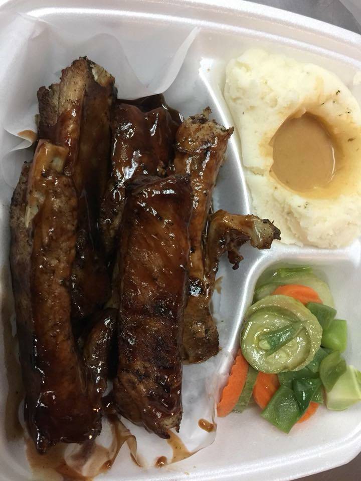 King of Wings | meal delivery | 2233 S Woodstock St, Philadelphia, PA 19145, USA | 2152588570 OR +1 215-258-8570