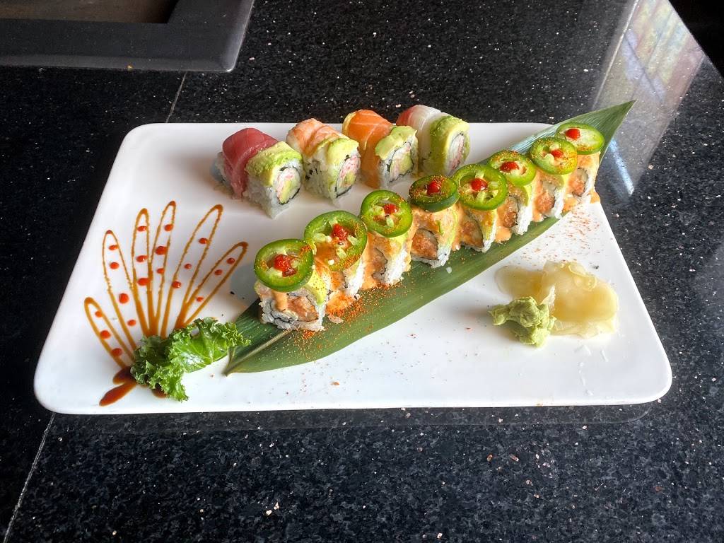 Cloud 9 | restaurant | 308 S Lake Ave, Duluth, MN 55802, USA | 2187869888 OR +1 218-786-9888